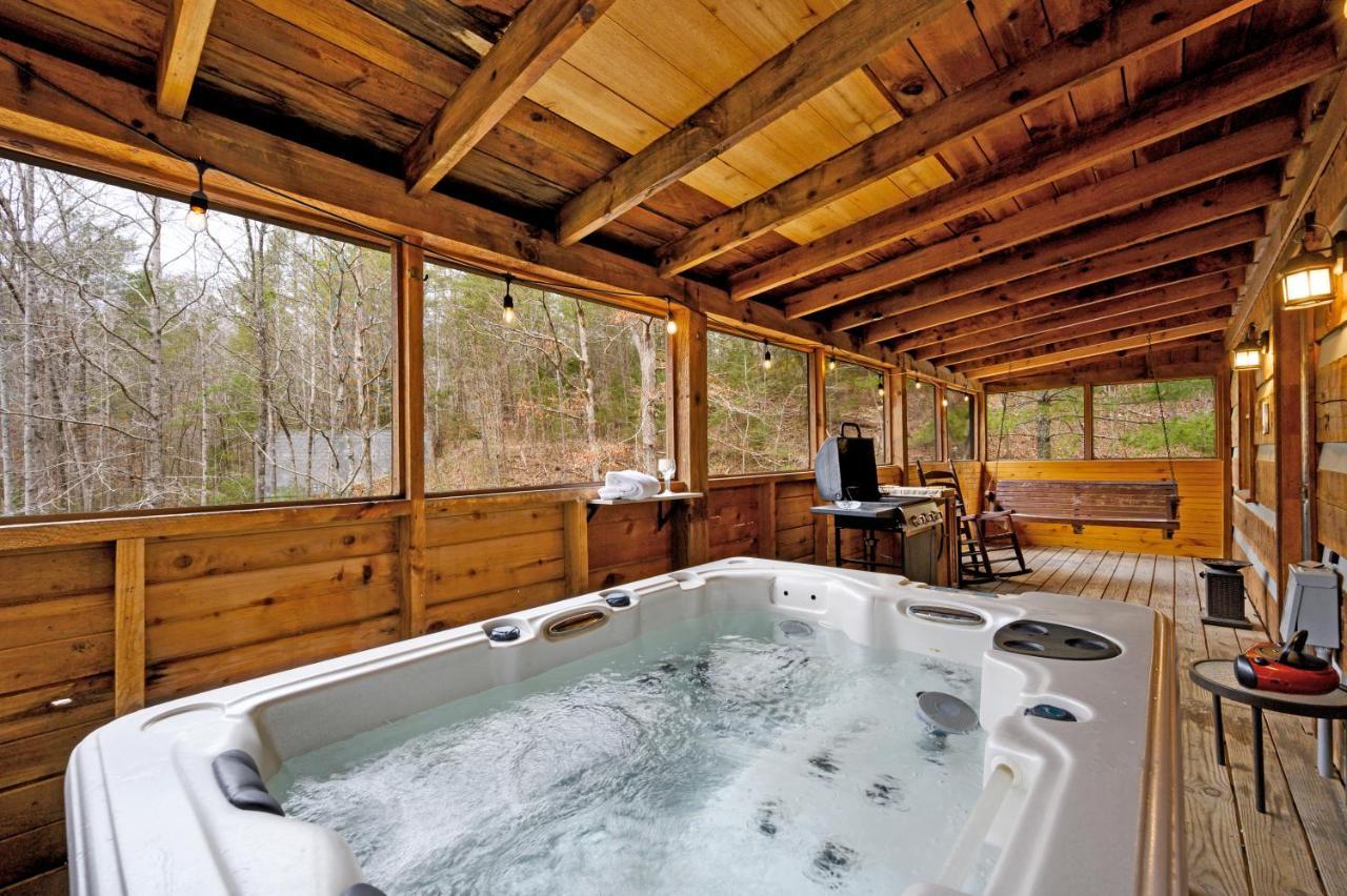 The Robins Nest With Hot Tub Villa Пиджен Фордж Екстериор снимка