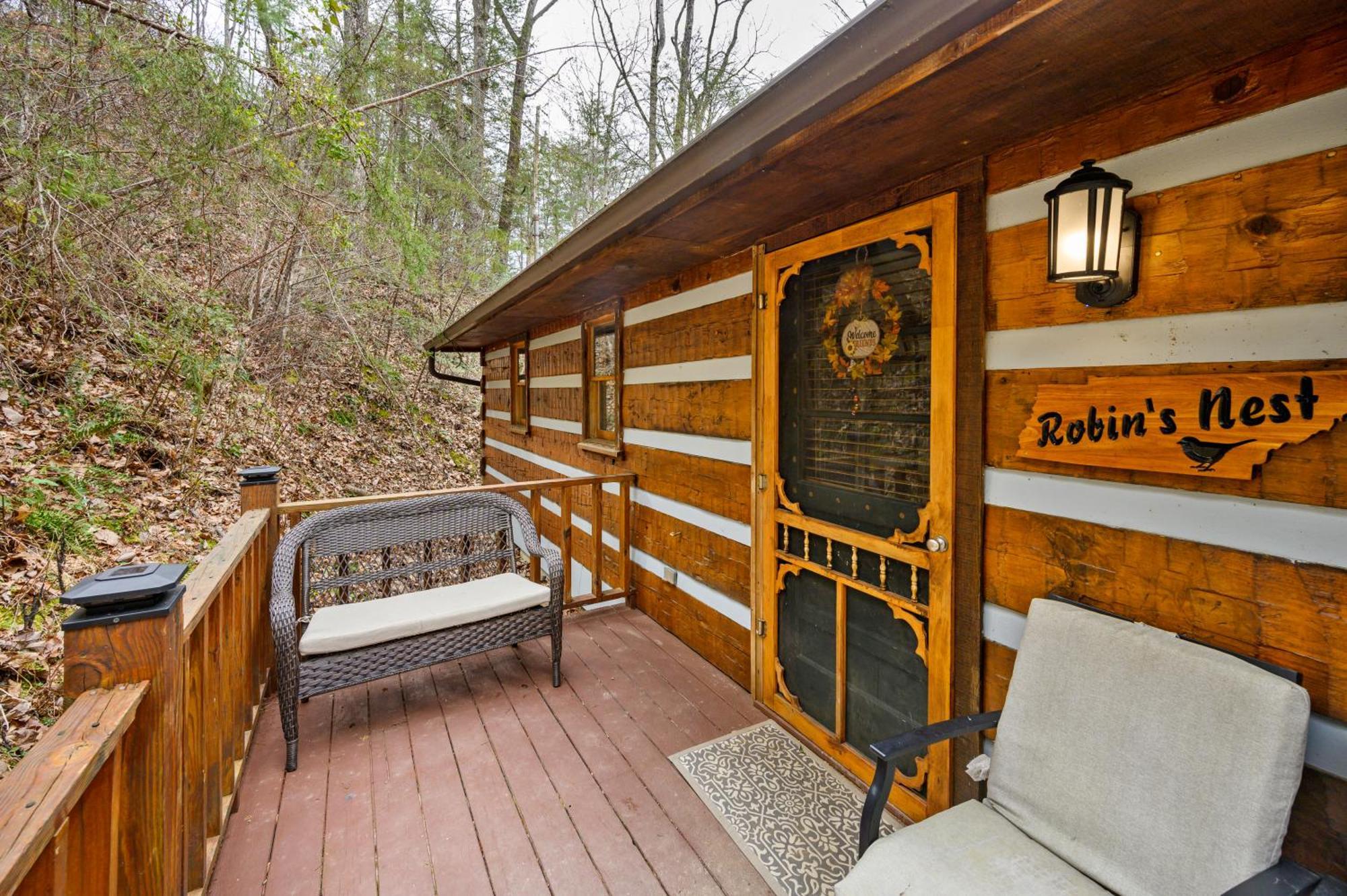 The Robins Nest With Hot Tub Villa Пиджен Фордж Екстериор снимка